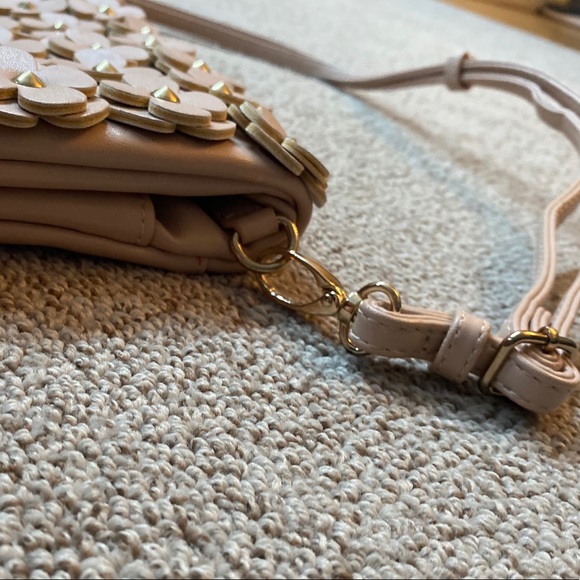 Pale Pink Floral Embodied 3-n-1 purse - Picture 10 of 11